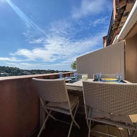 Beautiful 3-rooms With Terrace Daire