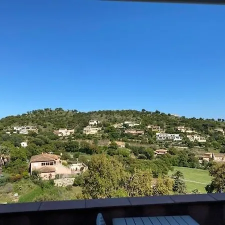 Beautiful 3-rooms With Terrace Apartment *