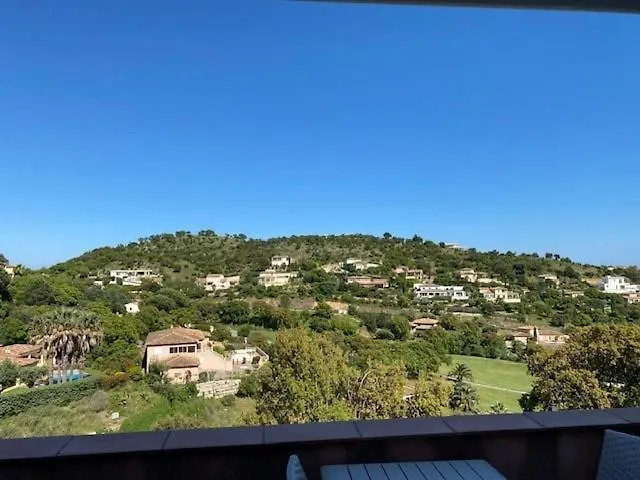 Beautiful 3-rooms With Terrace Apartment *