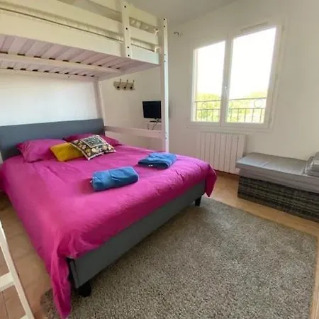 Beautiful 3-rooms With Terrace アパート サント・マキシム